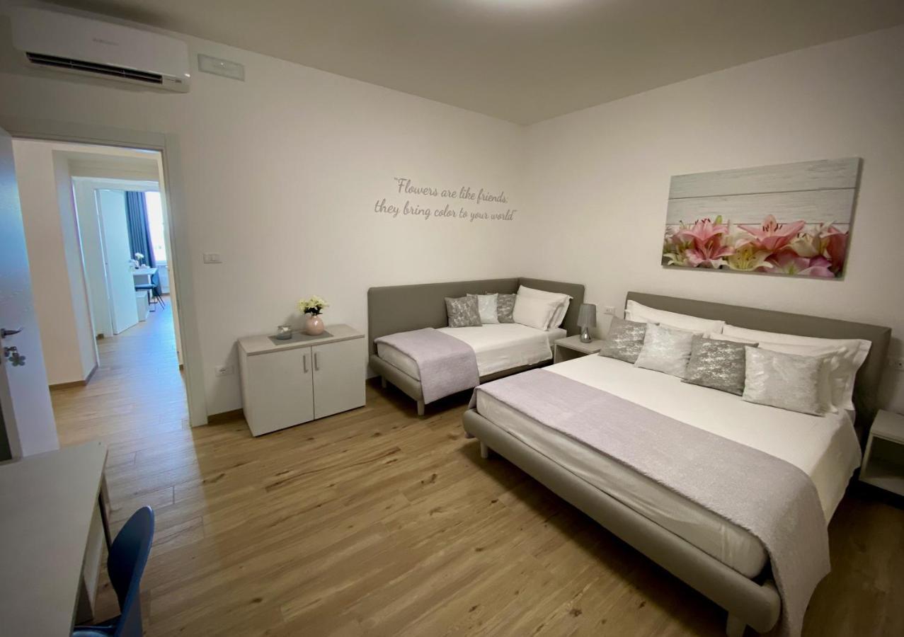 Five Flowers Guest House Triest Zewnętrze zdjęcie
